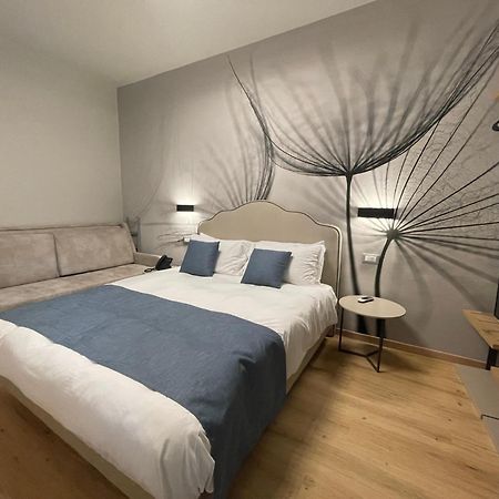 Hotel Central Giacomini 살로 외부 사진
