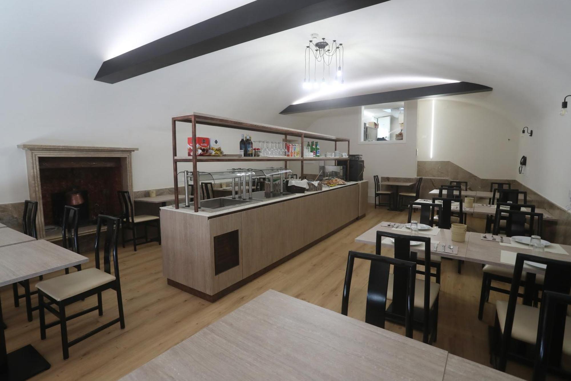Hotel Central Giacomini 살로 외부 사진