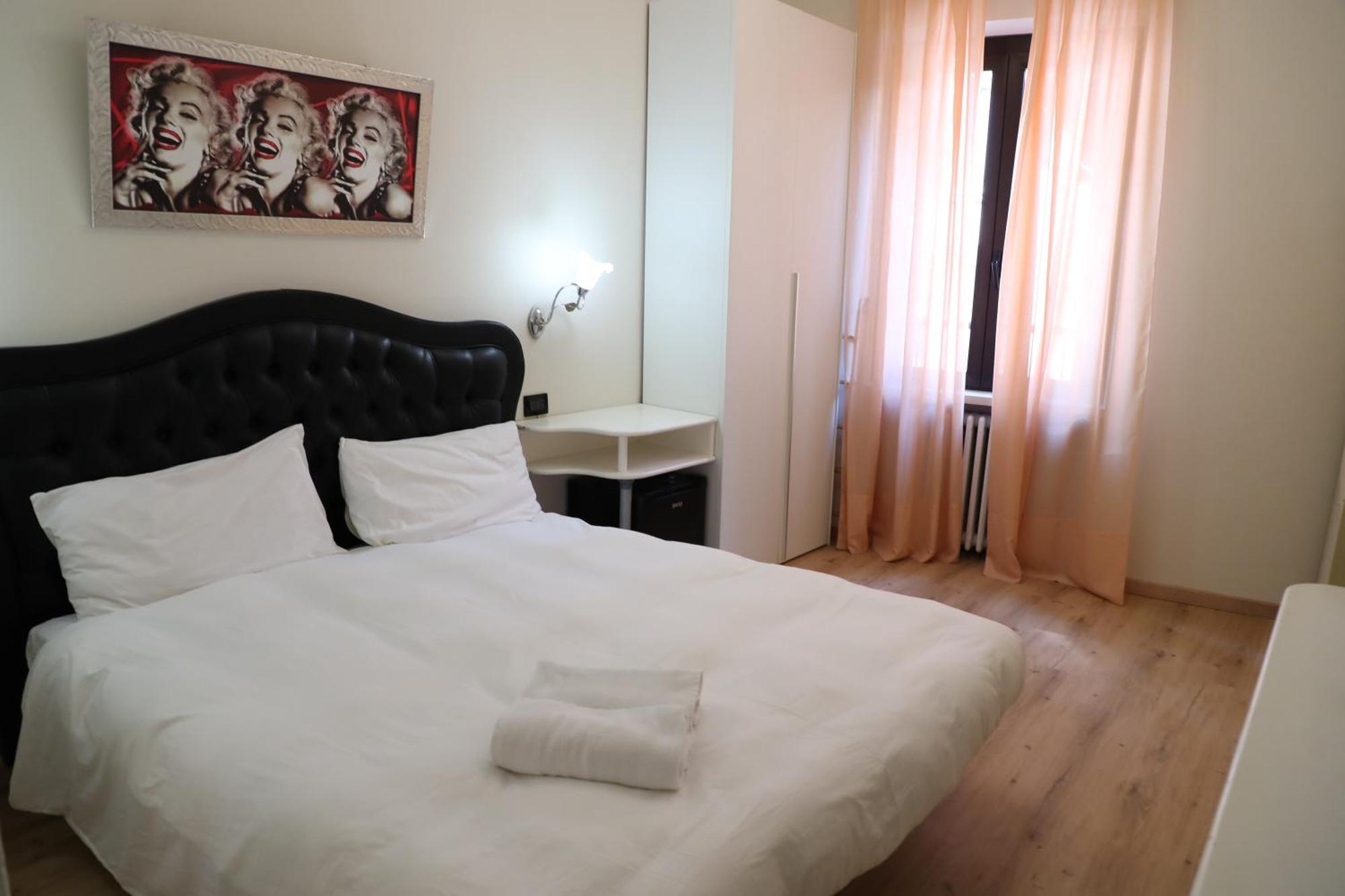 Hotel Central Giacomini 살로 외부 사진
