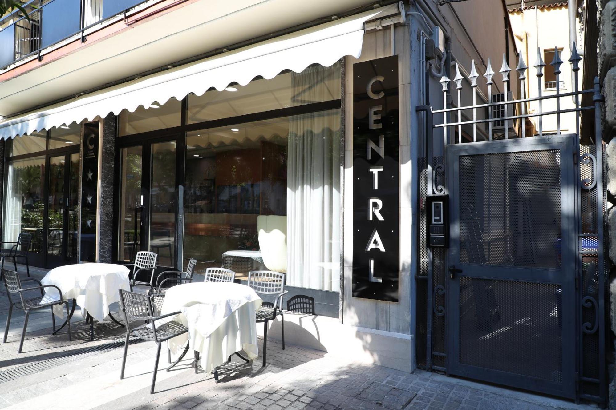 Hotel Central Giacomini 살로 외부 사진