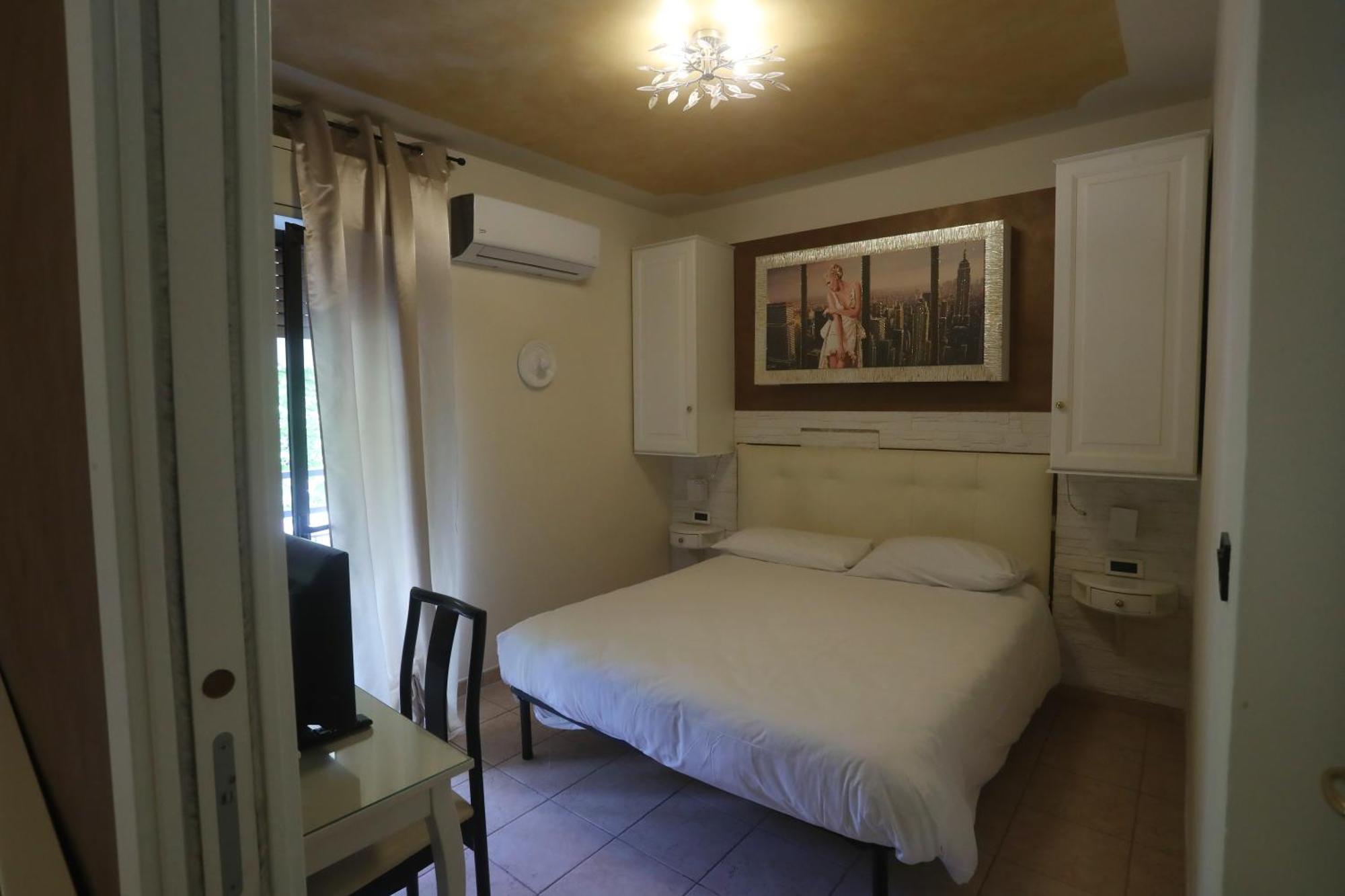 Hotel Central Giacomini 살로 외부 사진