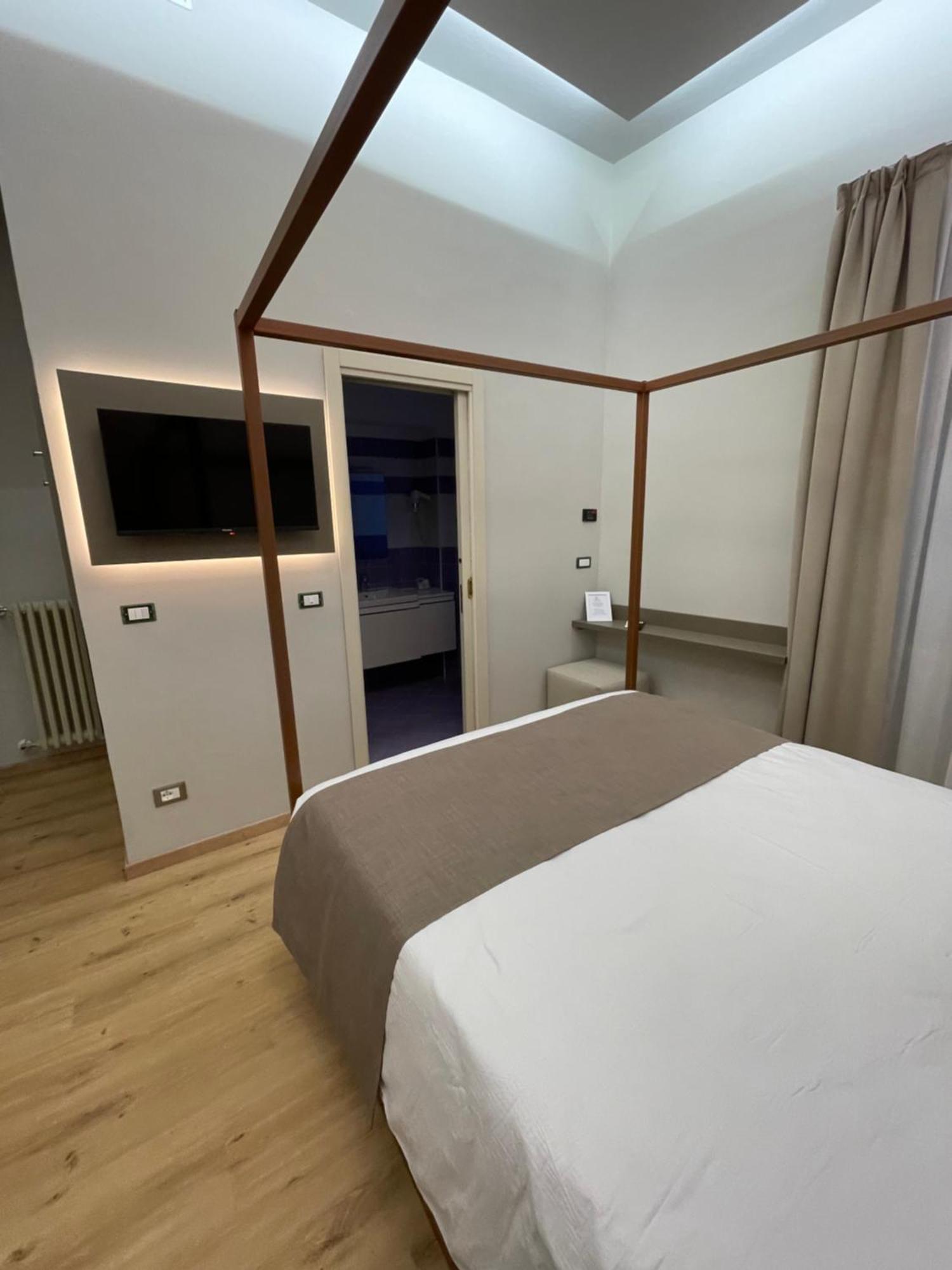 Hotel Central Giacomini 살로 외부 사진